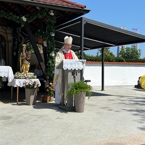 Biskup Šaško predvodio proslavu Velike Gospe u Stenjevcu